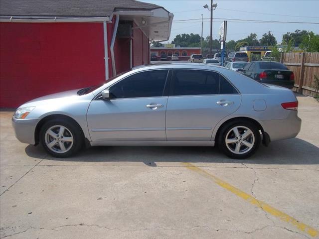 Honda Accord 2004 photo 3