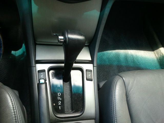 Honda Accord 2004 photo 1