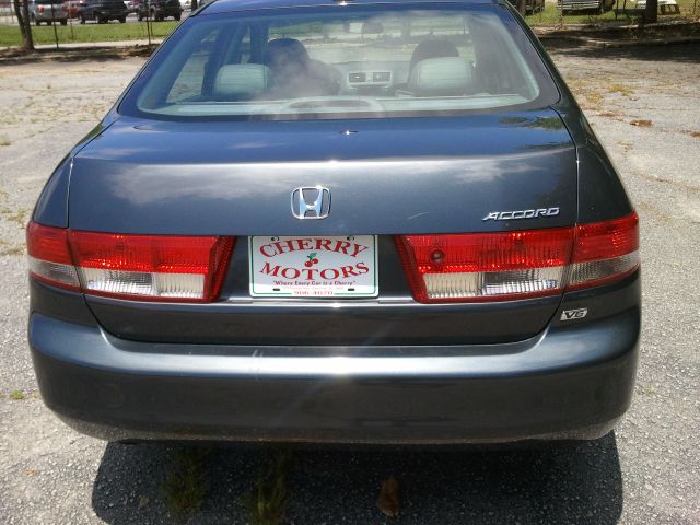 Honda Accord 2004 photo 4