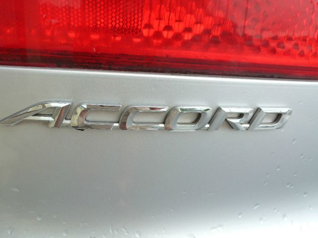Honda Accord 2004 photo 7