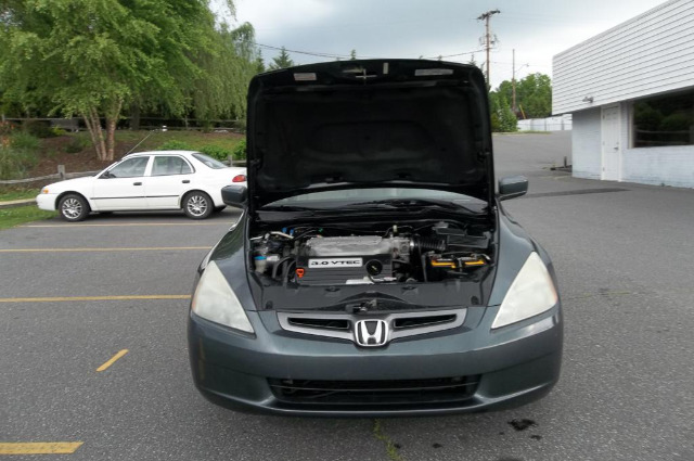 Honda Accord 2004 photo 12