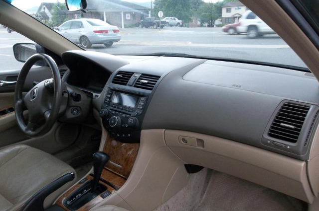 Honda Accord 2004 photo 23