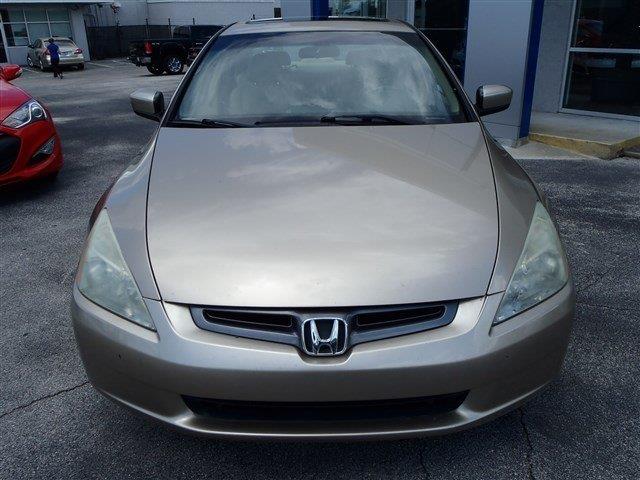 Honda Accord 2004 photo 3