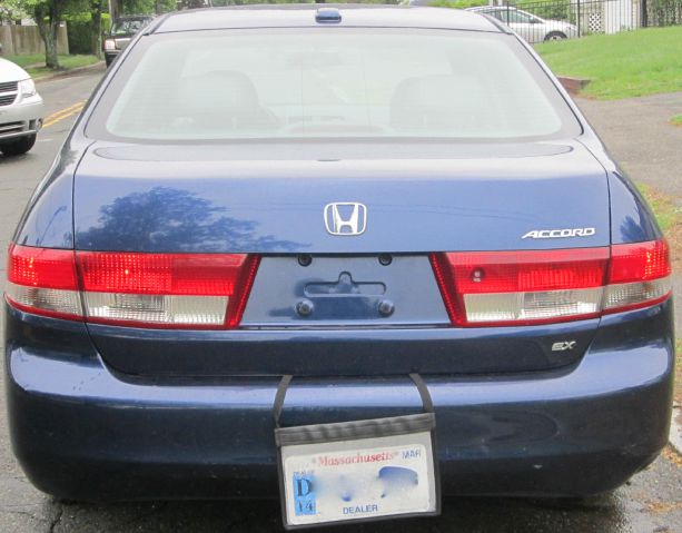 Honda Accord 2004 photo 2