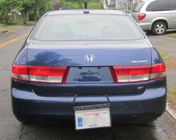 Honda Accord 2004 photo 4