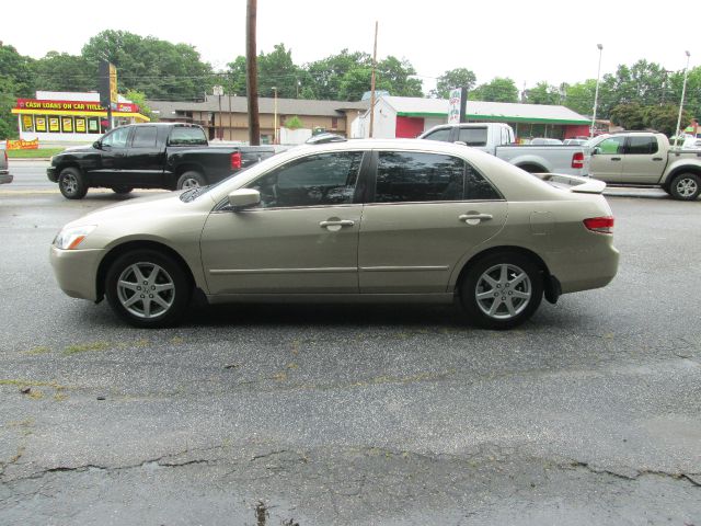 Honda Accord 2004 photo 1