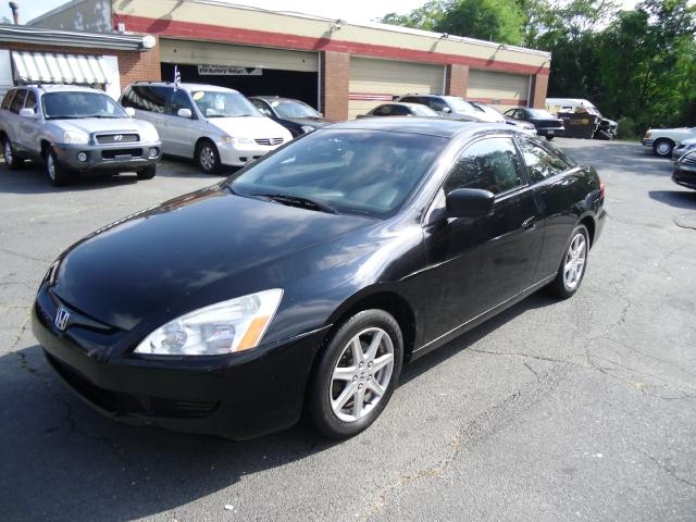 Honda Accord 2004 photo 1