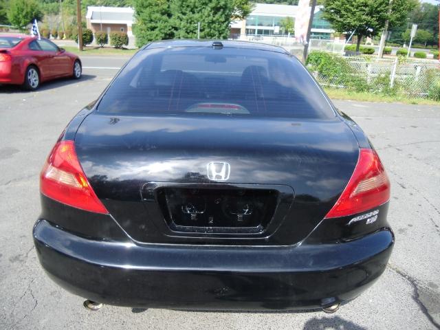 Honda Accord 2004 photo 3