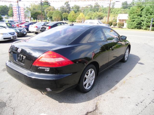 Honda Accord 2004 photo 4