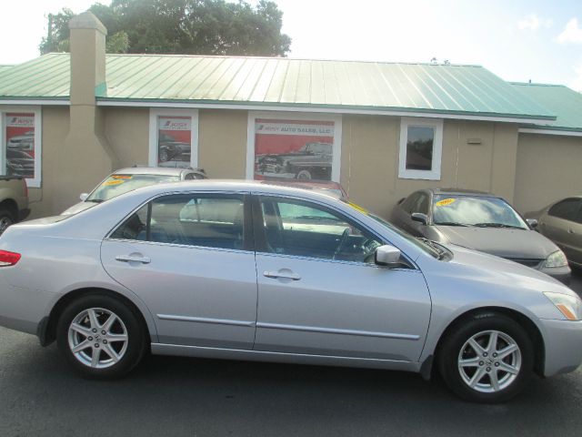 Honda Accord 2004 photo 10