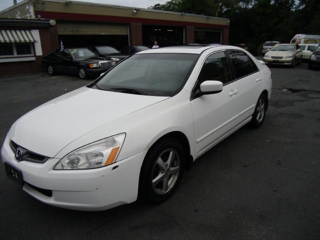 Honda Accord 2004 photo 1