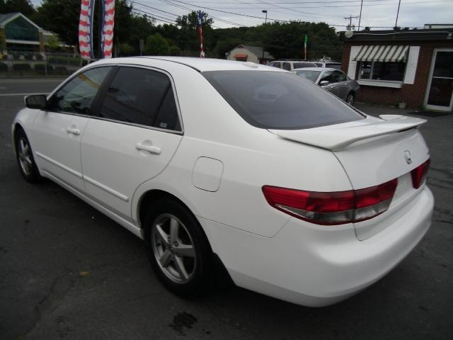 Honda Accord 2004 photo 3