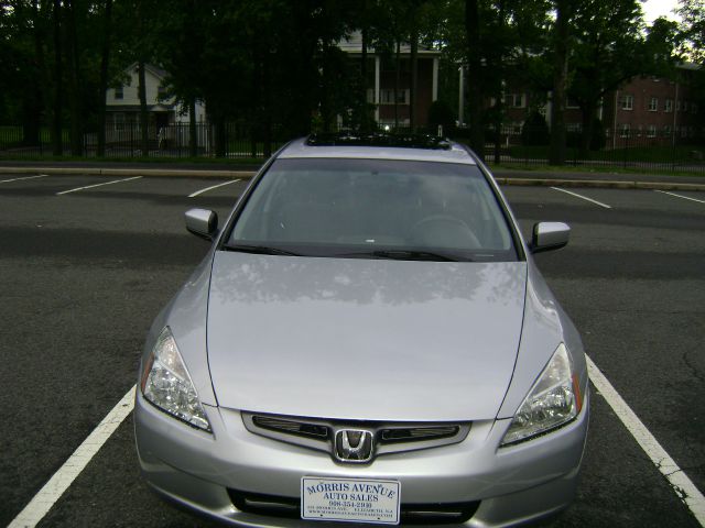 Honda Accord 2004 photo 3