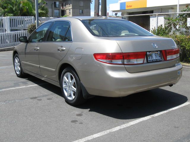 Honda Accord 2004 photo 2