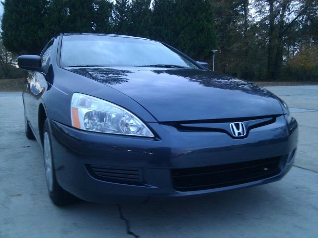 Honda Accord 2004 photo 3
