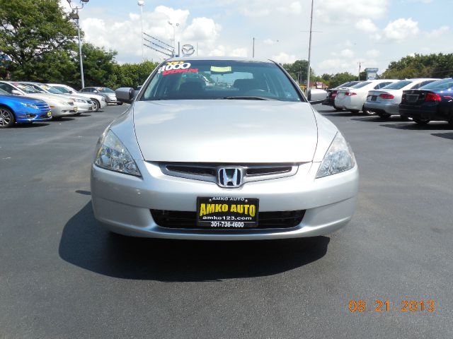Honda Accord 2004 photo 1