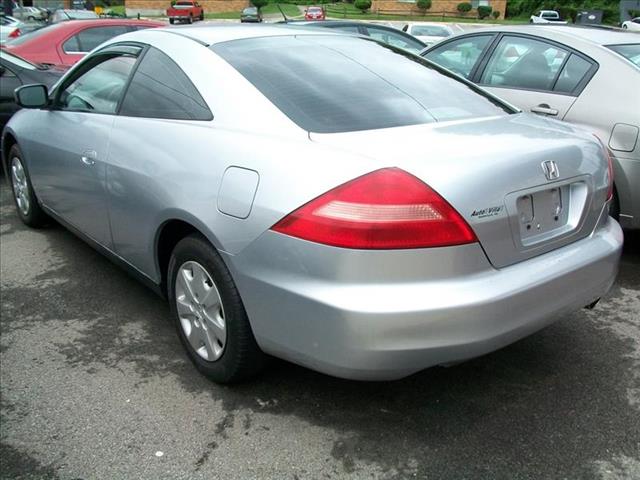 Honda Accord 2004 photo 1