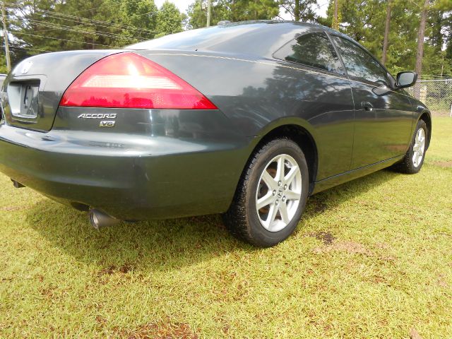 Honda Accord 2004 photo 2