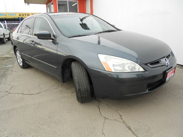Honda Accord 2004 photo 4