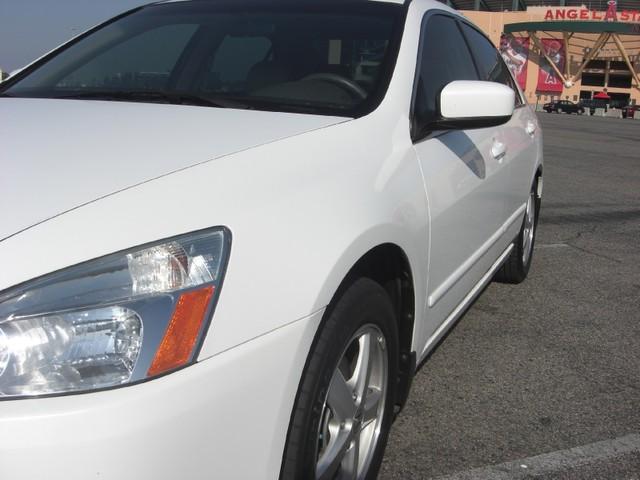 Honda Accord 2005 photo 3
