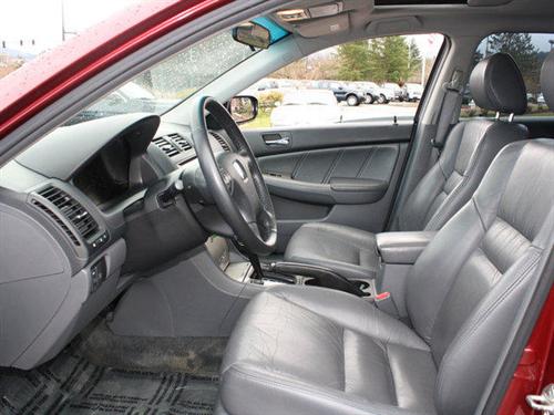 Honda Accord 2005 photo 1