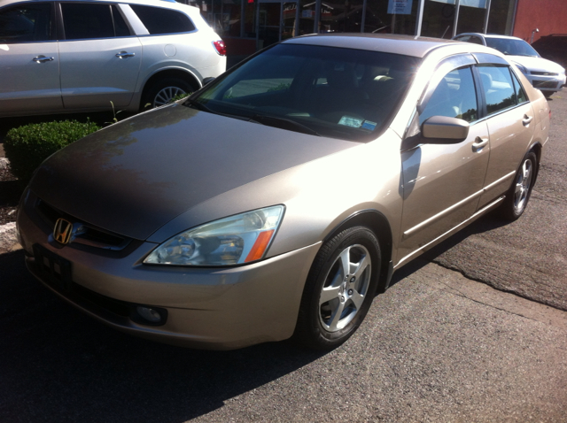 Honda Accord LS Ext-cab 4x4 Sedan