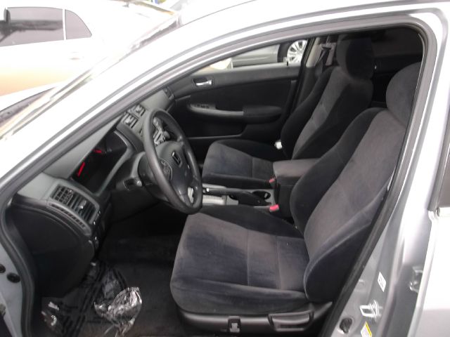 Honda Accord 2005 photo 1