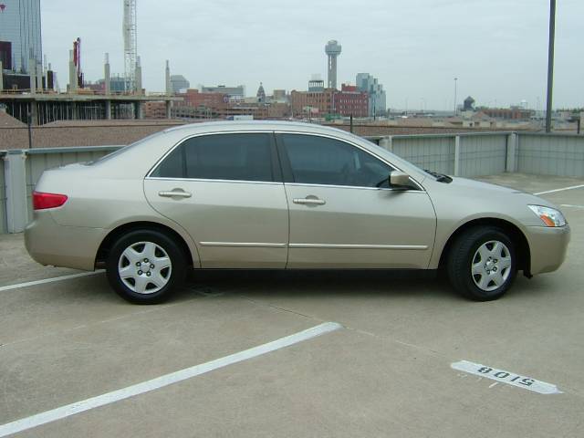 Honda Accord 2005 photo 1