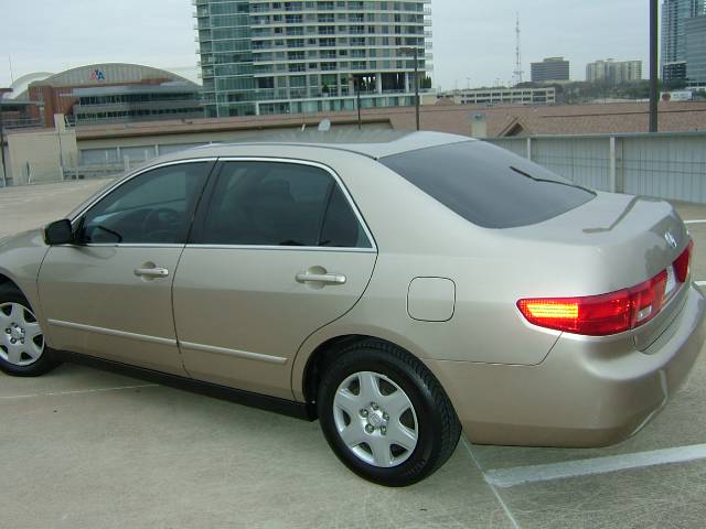 Honda Accord 2005 photo 4