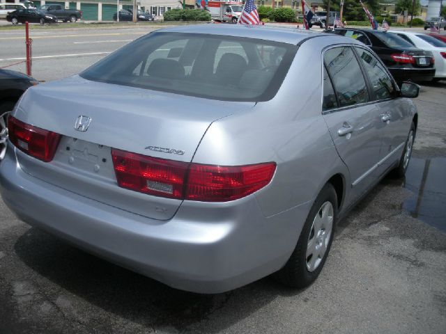 Honda Accord 2005 photo 9