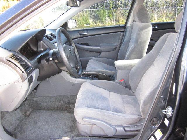 Honda Accord 2005 photo 2