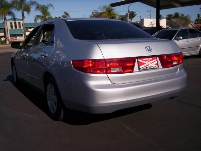 Honda Accord 2005 photo 3