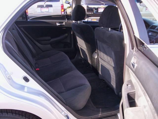 Honda Accord 2005 photo 4
