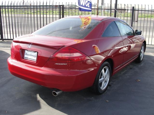 Honda Accord 2005 photo 1