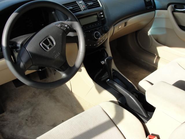 Honda Accord 2005 photo 4