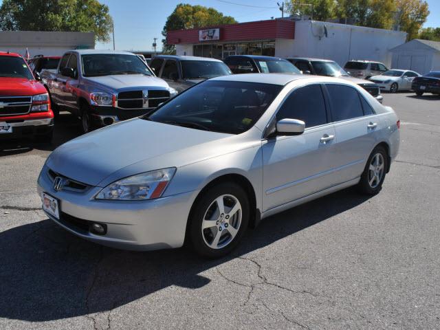 Honda Accord ESi Sedan