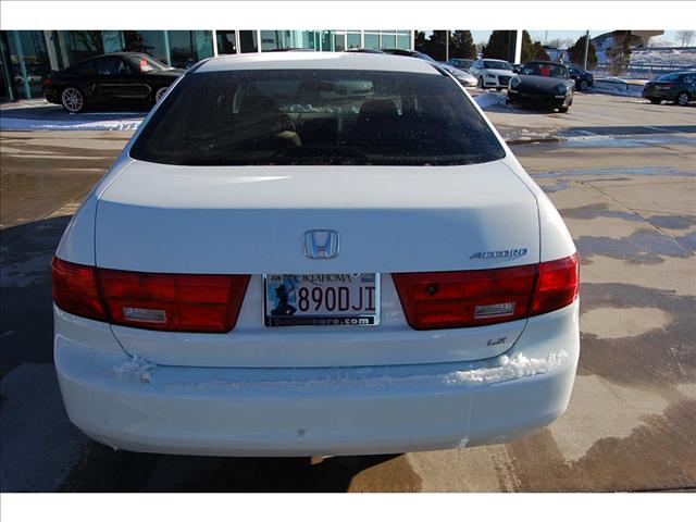 Honda Accord 2005 photo 3
