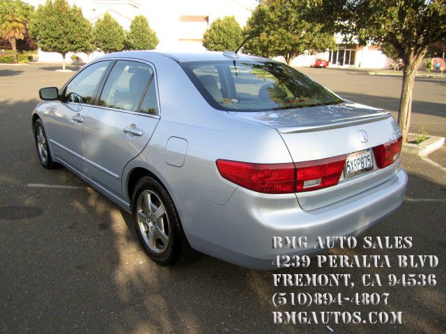 Honda Accord 2005 photo 1