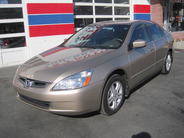 Honda Accord 2005 photo 1
