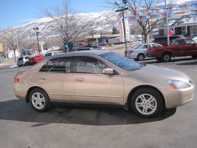 Honda Accord 2005 photo 3