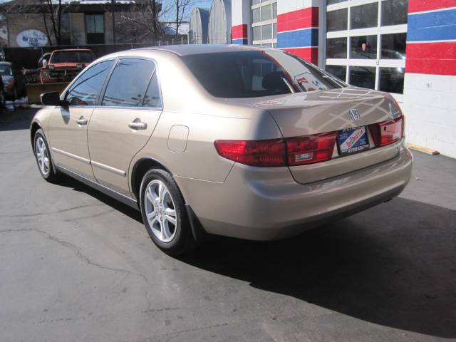 Honda Accord 2005 photo 5
