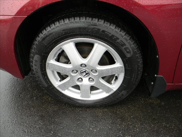 Honda Accord 2005 photo 2