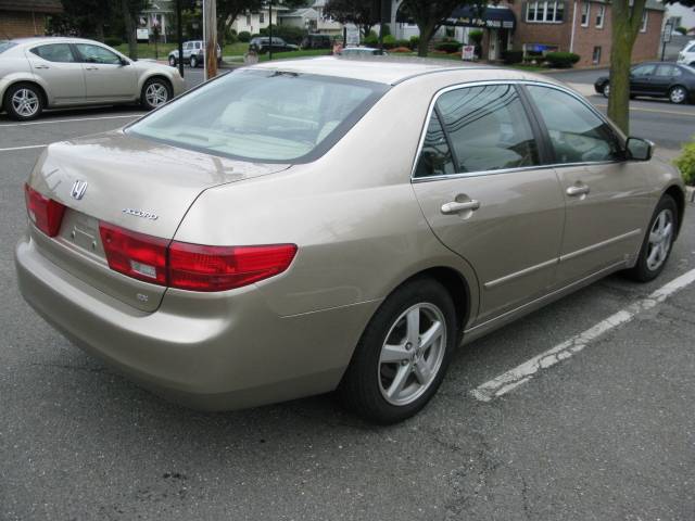Honda Accord 2005 photo 4