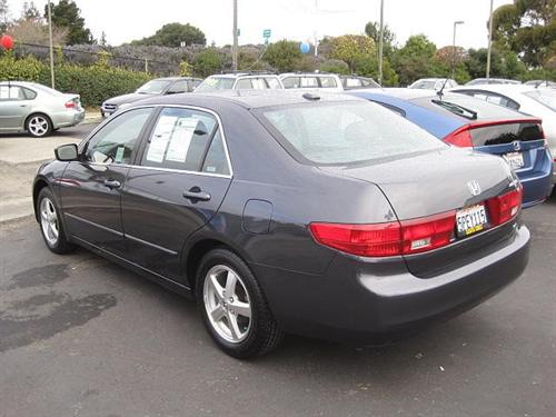 Honda Accord 2005 photo 1