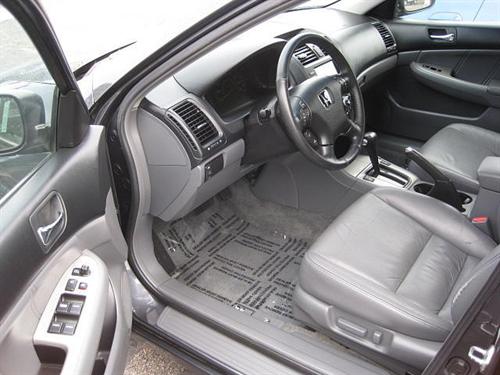 Honda Accord 2005 photo 2