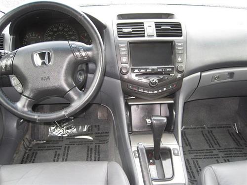 Honda Accord 2005 photo 3