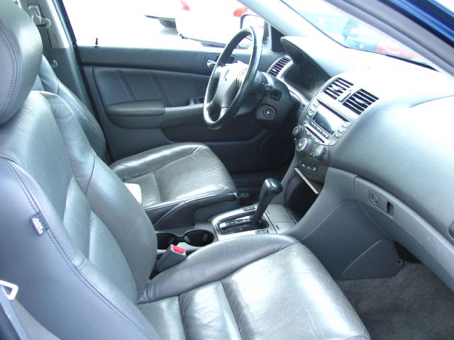Honda Accord 2005 photo 1