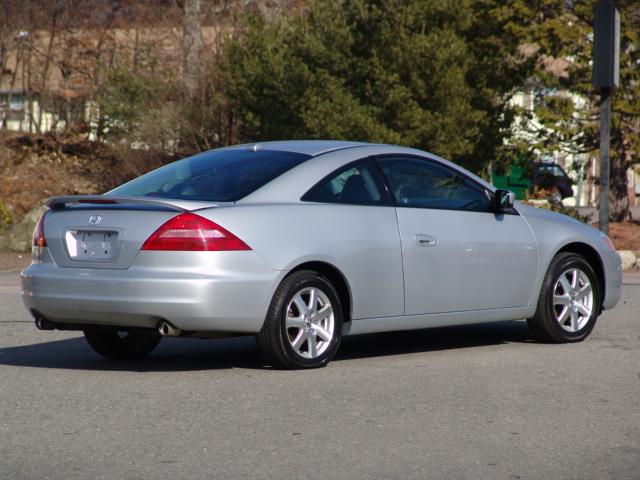 Honda Accord 2005 photo 3