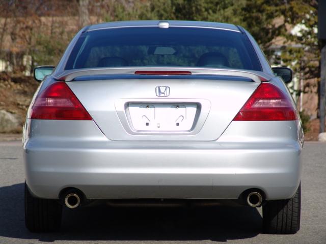 Honda Accord 2005 photo 4