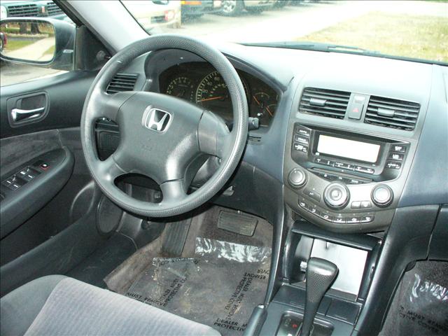 Honda Accord 2005 photo 2